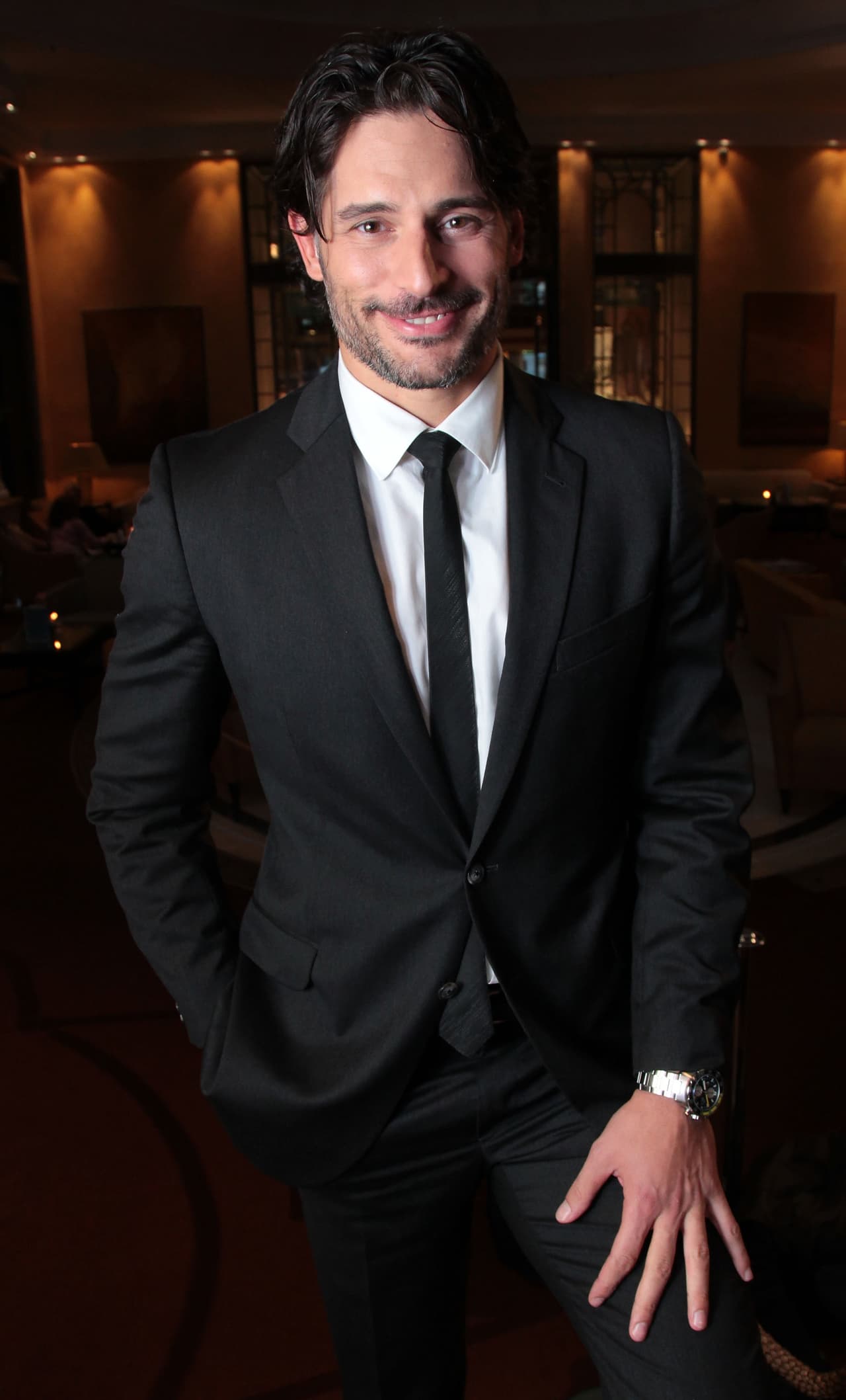 Pero en definitiva, uno de los más sensuales hombres lobo de estos tiempos es el que representa Joe Manganiello en 'True Blood', donde sus fans pueden ver su escultural figura.