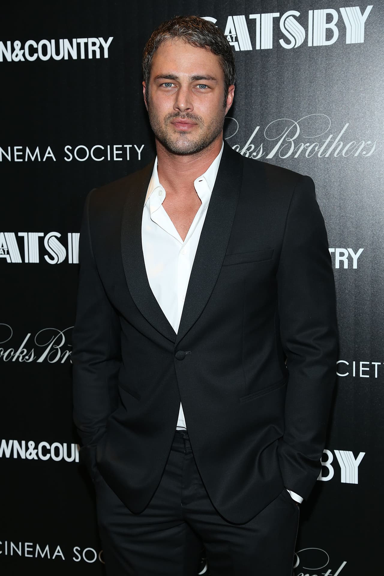 El actor Taylor Kinney, actual pareja de Lady Gaga, dio vida a un hombre lobo en la serie de televisión 'The Vampire Diaries'. Tal vez ahí conquistó el corazón de la cantante.