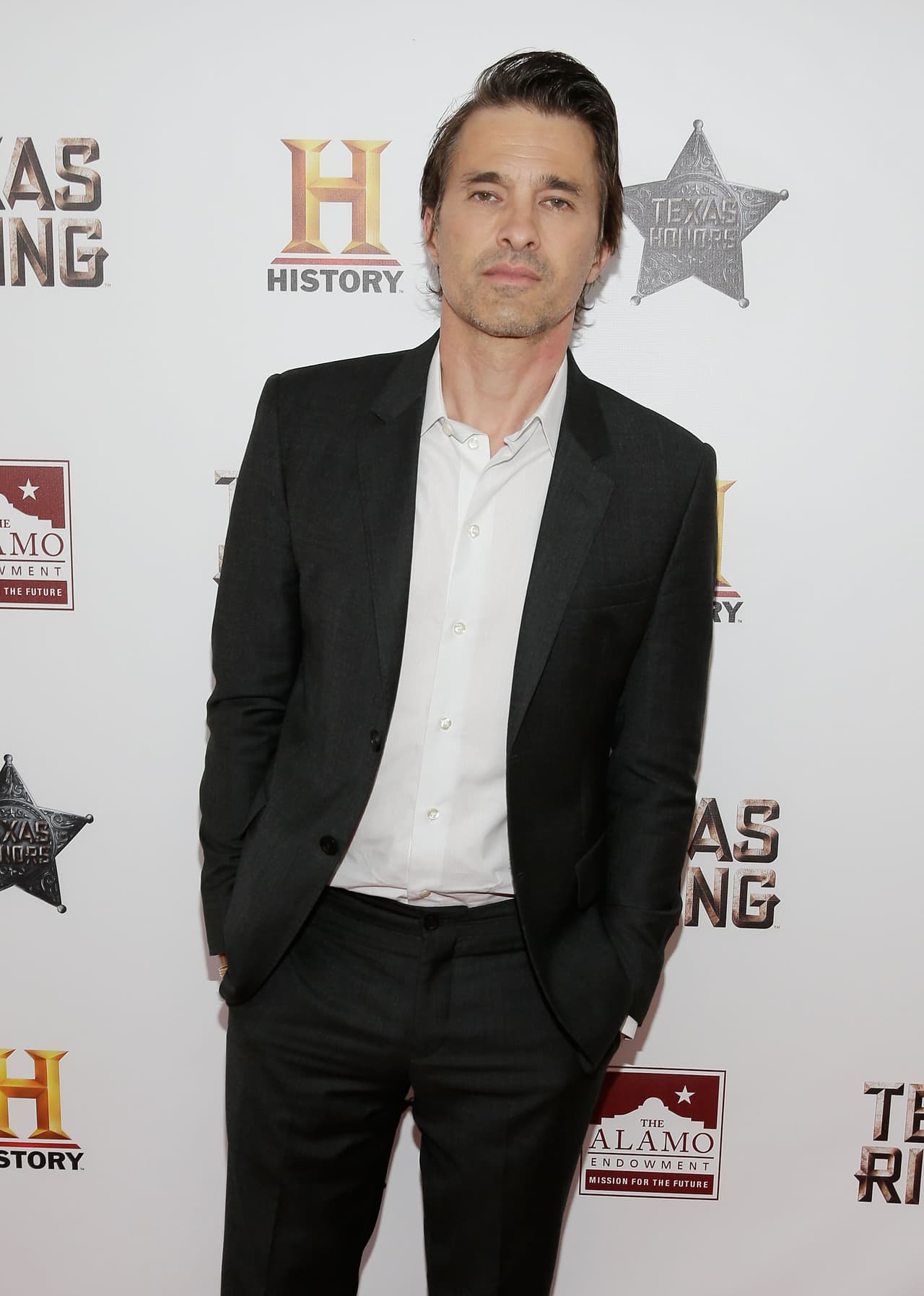 Olivier Martinez, la actual pareja de la actriz Halle Berry, es otro famoso 'werewolf' . Él fue líder de su manada de lobos en el film que protagonizó, 'Blood & Chocolate'.