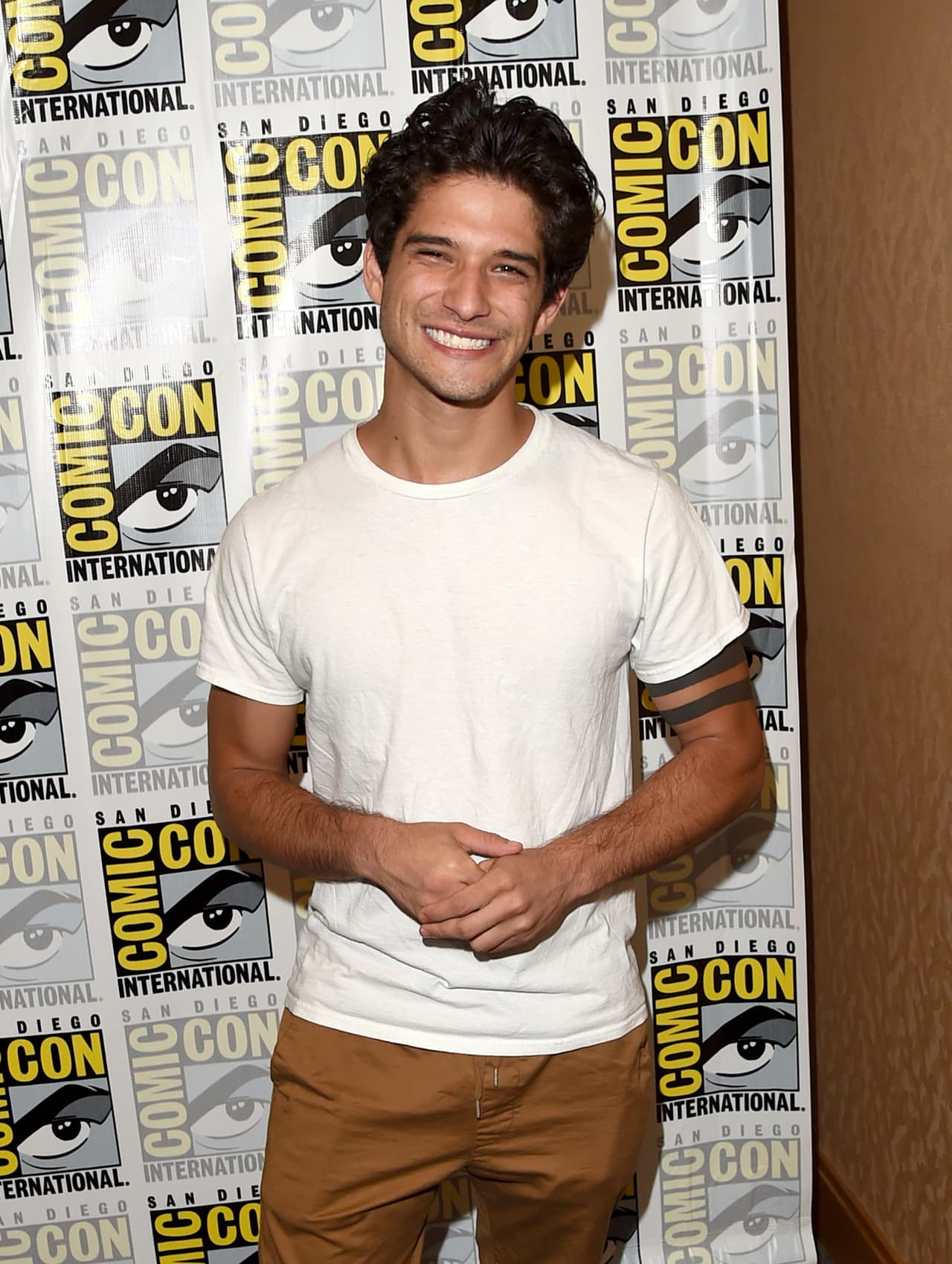 Estos lobos no sólo han aparecido en films, sino también han atacado en la pantalla chica, como Tyler Posey, quien ha dado vida al lobezno Scott McCall.