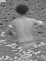 Las autoridades buscan a dos sospechosos que presuntamente apuñalaron a un hombre esta semana mientras trotaba en un parque. El incidente se registró este martes a las 7 am de la mañana en Graves Park, ubicado en el 1540 de Graves Road en Norcross, informó este viernes el Departamento de Policía del condado de Gwinnett.