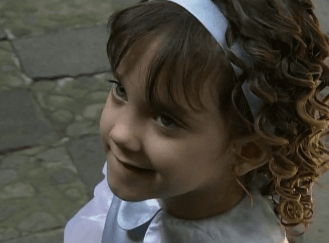 En este melodrama producido por José Alberto 'El Güero' Castro también vimos actuar a la niña Kristel Casteele, quien interpretó a Fernanda Martínez, sobrina de la protagonista, y quien se convirtió en una víctima más de la despiadada Rubí.
