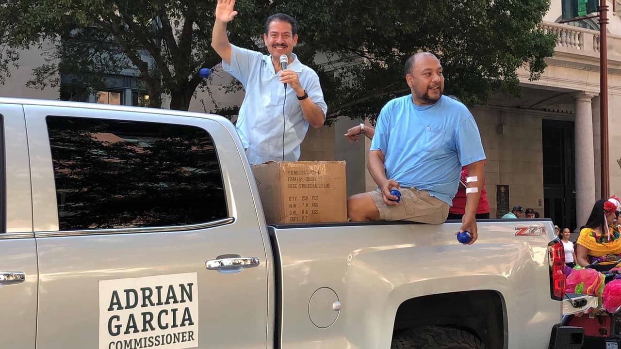 El Comisionado Adrían García