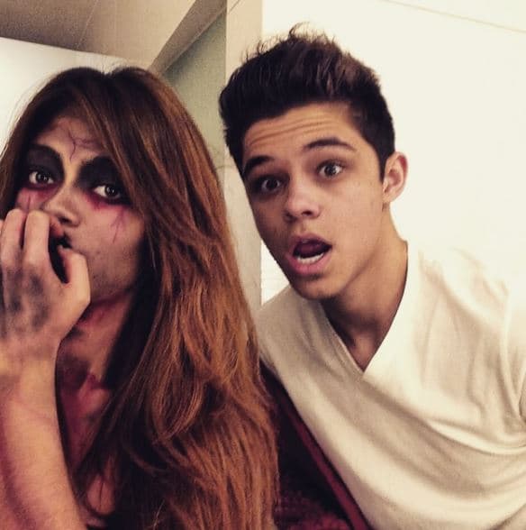 Danelly y él tienen una relación muy cercana, pues ella lo acompaña a muchas de sus presentaciones.