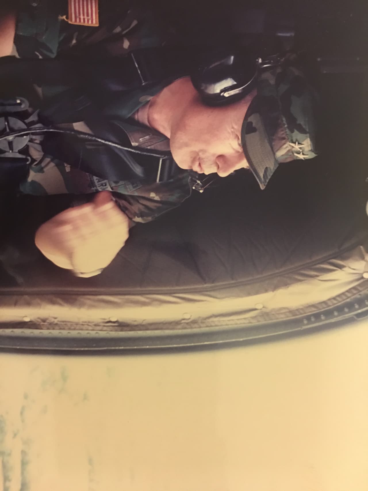 Despues de la invasion Cisneros viajo por todo el país revisando lo que había que hacer para ayudar al nuevo gobierno. Cisneros sólo permaneció en Panamá seis meses después de la invasión. Debido a su difícil relación con su jefe el general 'Mad Max' Thurman, solicitó que lo transfirieran. Pero su amistad con Jiménez dura hasta el día de hoy. "Tenemos una deuda muy grande con el general Cisneros. Fue el héroe de Panamá, pero Thurman nunca lo iba a permitir. El problema era que a Thurman le molestaba y tenía un rango superior", dice el historiador militar Lawrence Yates.