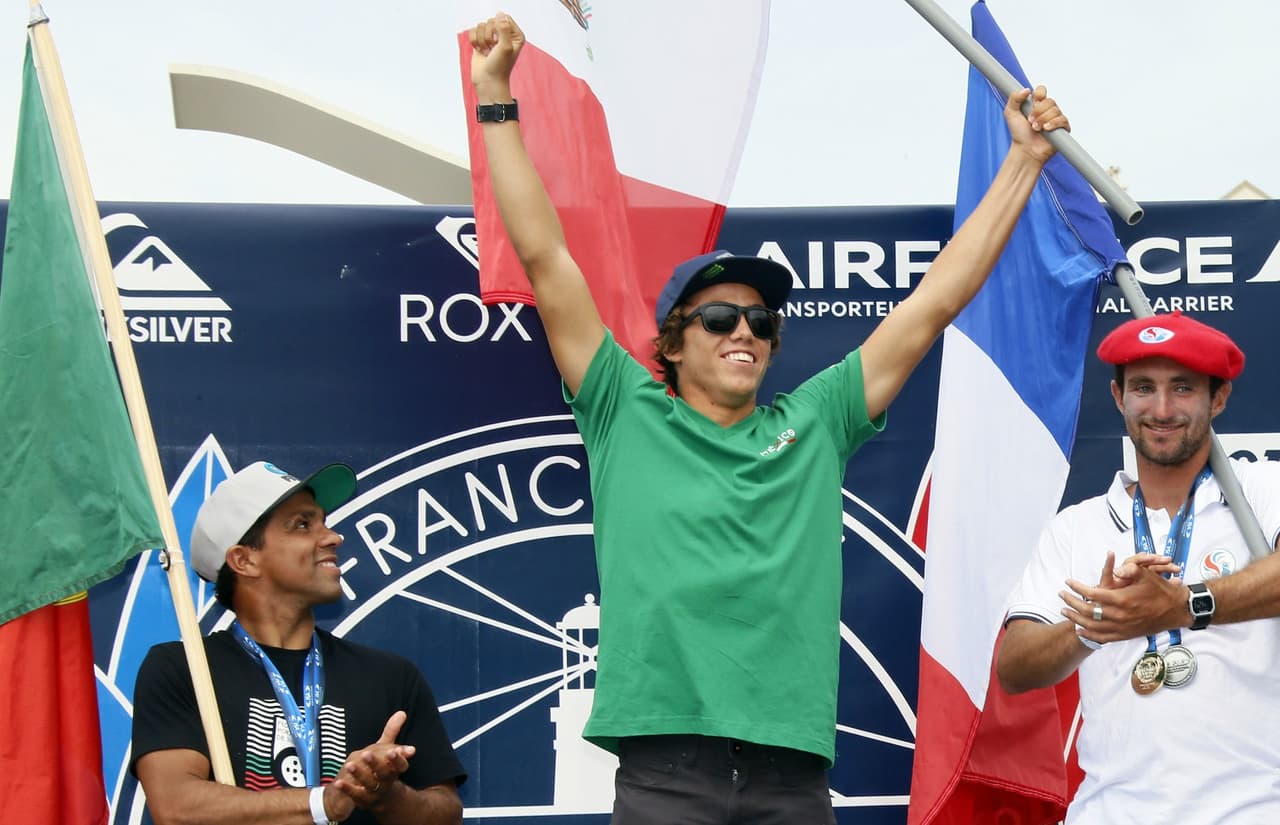 El surf inicia su primer ciclo olímpico con un campeón mundial mexicano