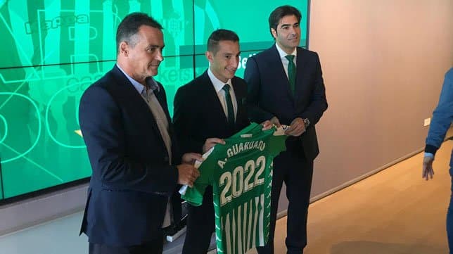 Guardado: “Es difícil explicar con palabras qué es el Real Betis”