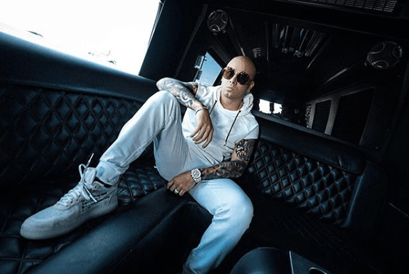 Ya queremos ver que diseñito usará para la noche de la 'Fiesta del Verano, el próximo 18 de julio.