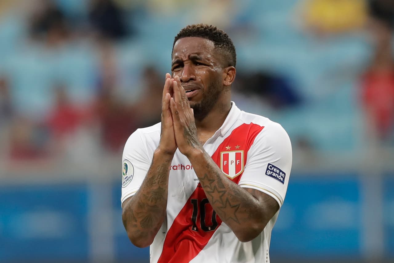 Jefferson Farfán, positivo por COVID-19, se dijo fortalecido