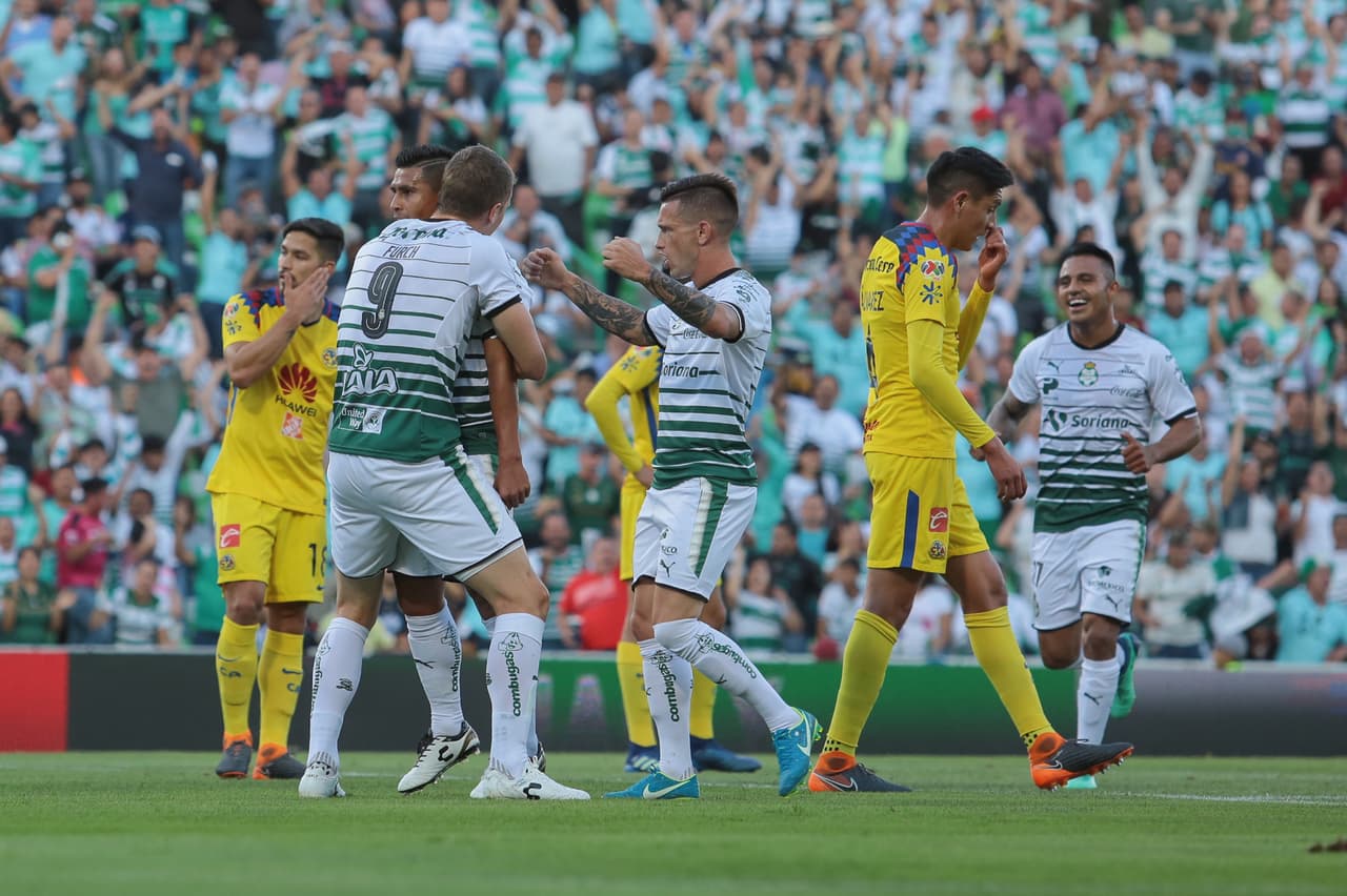 El mediocampista, con asistencia de Djaniny, sacó un remate seco al que Agustín Marchesín no pudo llegar.