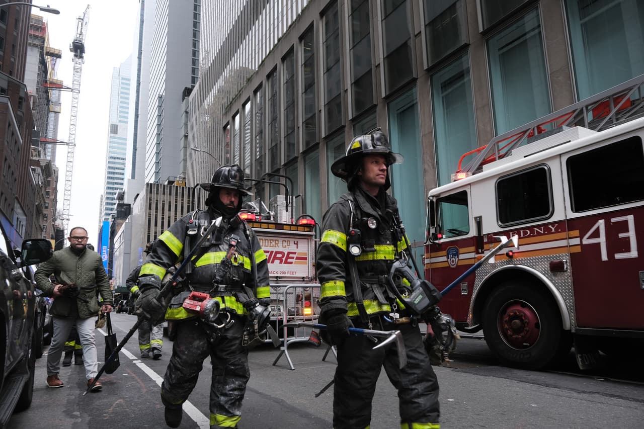 Tres incendios arrasan con dos casas y una floristería en el condado de Nassau