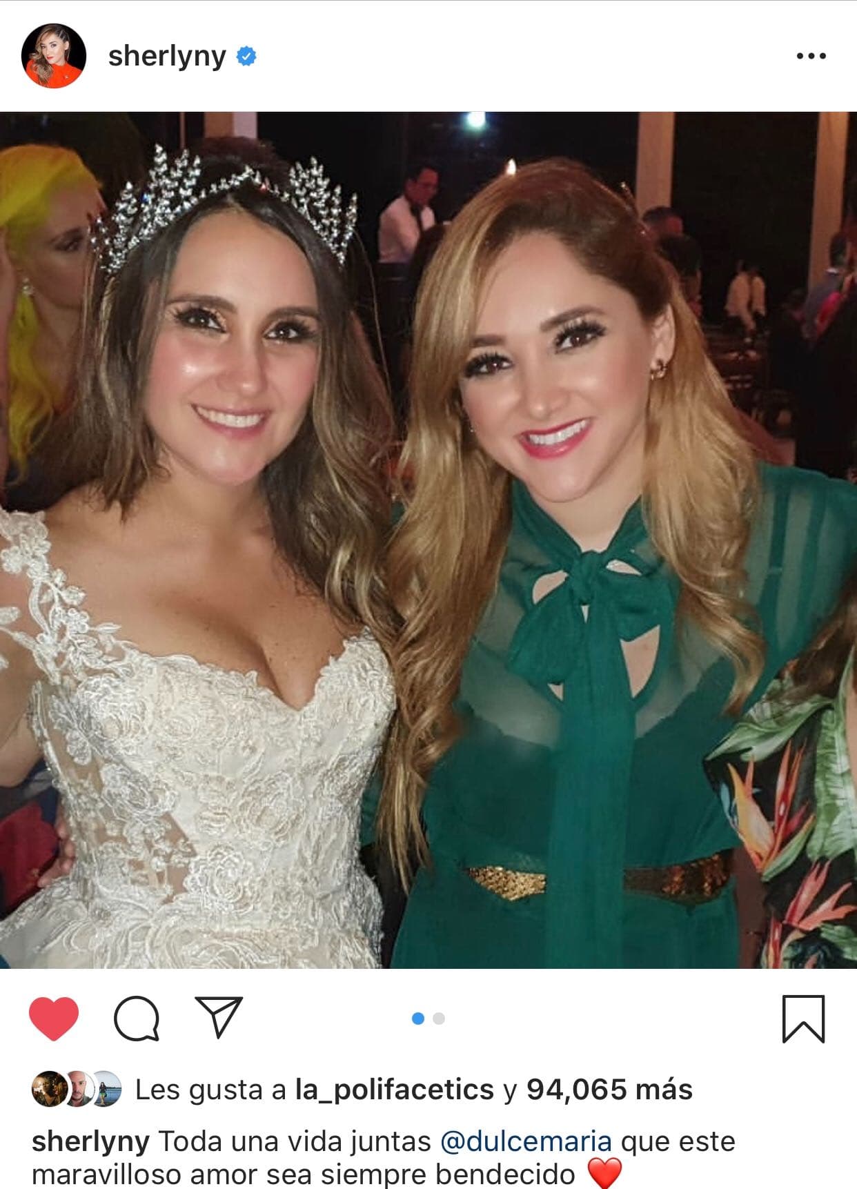 Este jueves 21 de noviembre, en su cuenta de Instagram, 
<b><a href="https://www.univision.com/temas/sherlyn-gonzalez">Sherlyn</a></b> publicó 
<b><a href="https://www.instagram.com/sherlyny/">esta imagen</a> </b>de la boda de su amiga y la acompañó con el mensaje: "
<b>Toda una vida juntas</b> Dulce María que este maravilloso amor sea siempre bendecido".