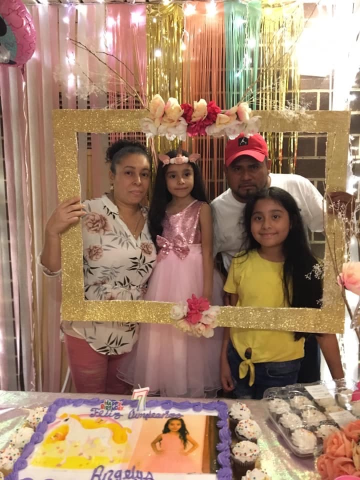 El Patas enmarcó la celebración para el recuerdo.
<br>