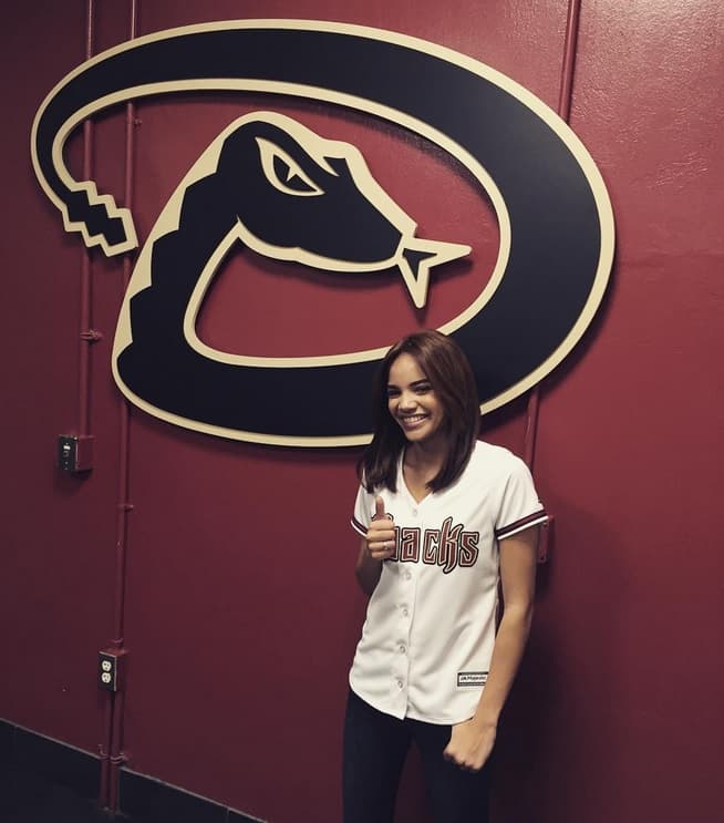 Leslie Grace, quien tiene dos nominaciones al Latin GRAMMY 2015 en la categoría tropical, está muy contenta de la mancuerna que ha hecho con Luis Coronel.