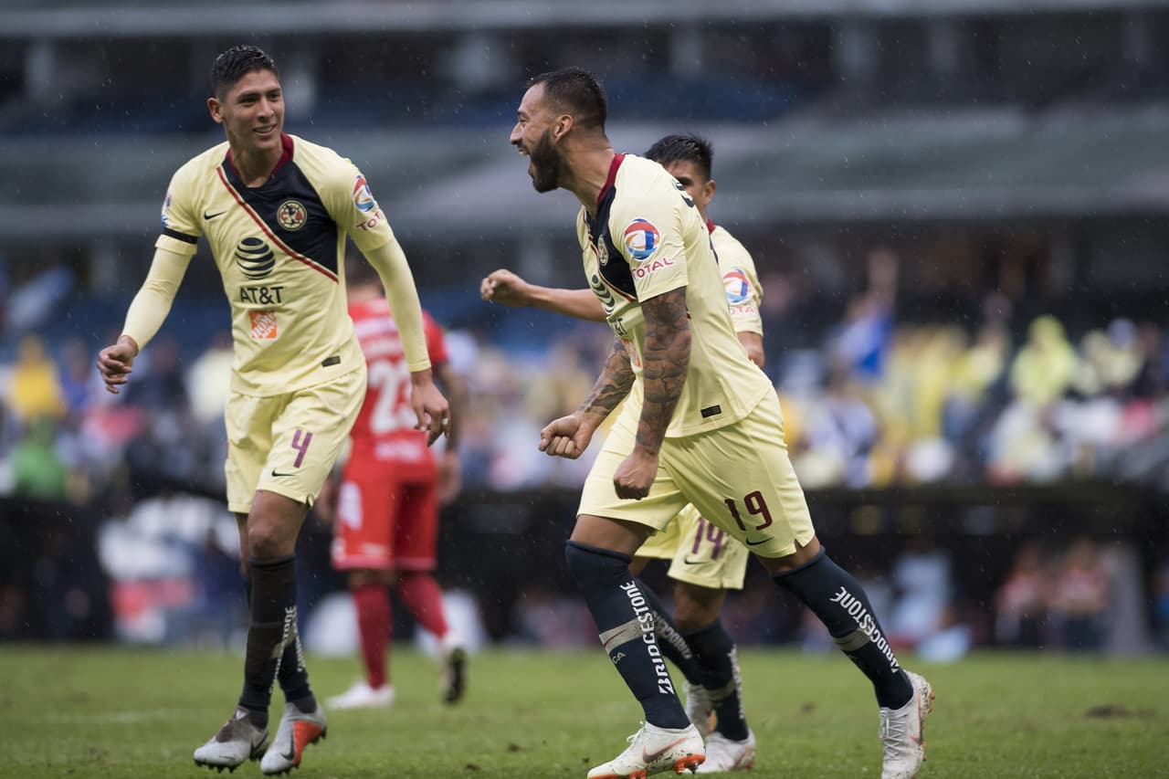 La ventaja ya parecía una sentencia definitiva que, sumada al jugador de más, le dio el control total a los locales.