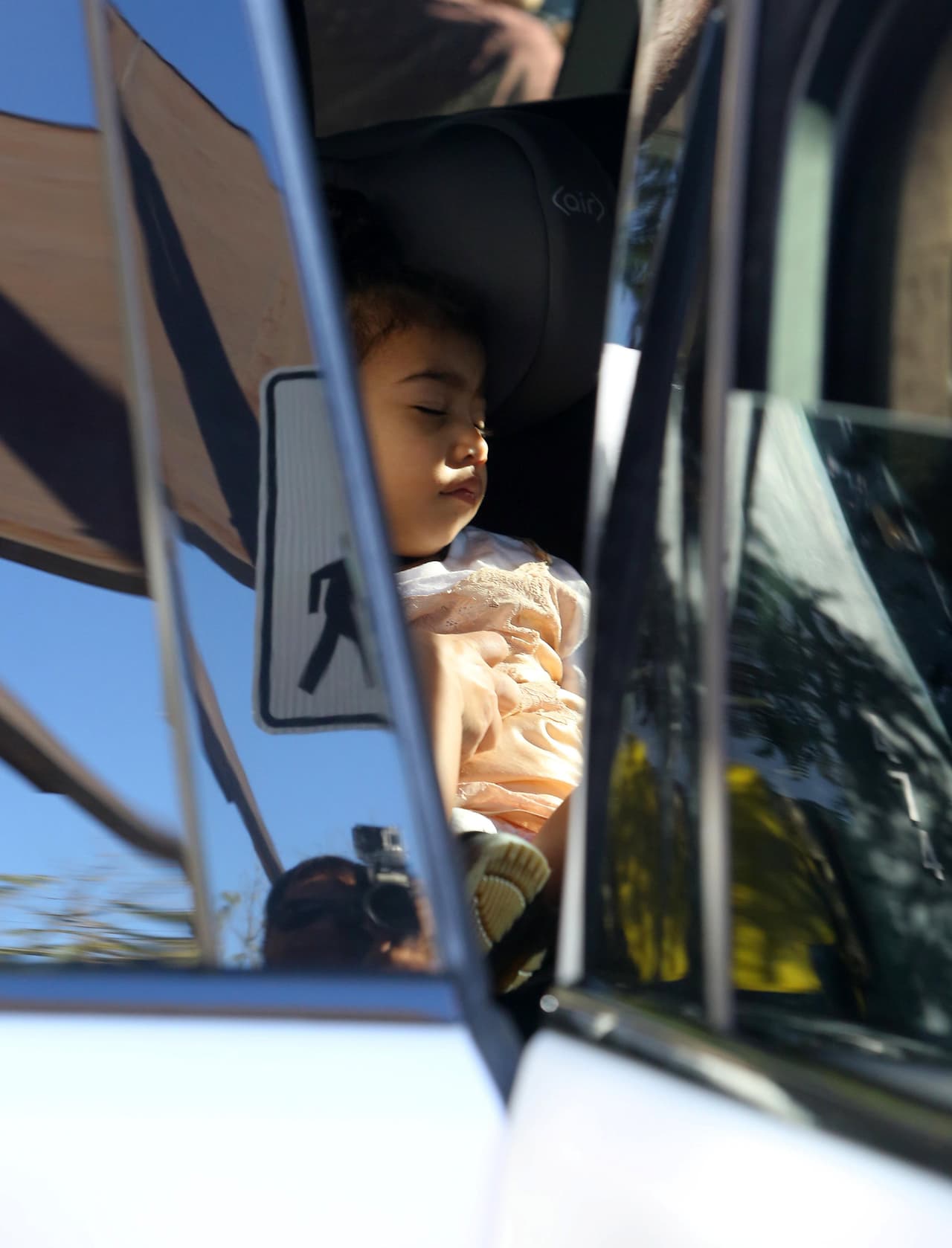 Nori tiene el sueño pesado.