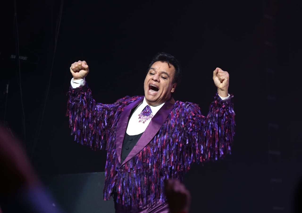 Las confidencias de Juan Gabriel, lo que promete contar el libro de su exagente este verano