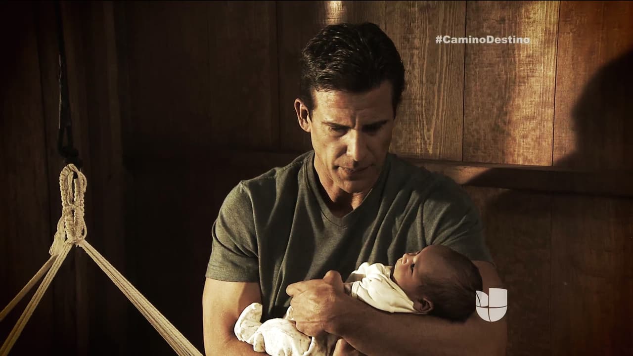 Además adoptó a Luisa Fernanda como su hija.