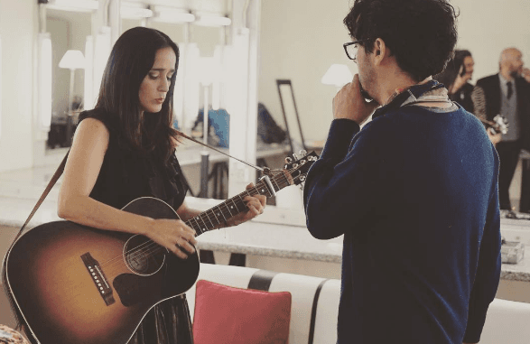 Ella combina sus fechas de gira con la producción de nuevas canciones.