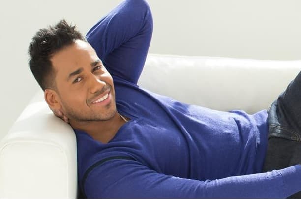 Romeo vuelve locas a las chicas con su música, por eso tiene seis nominaciones en Premios Juventud.