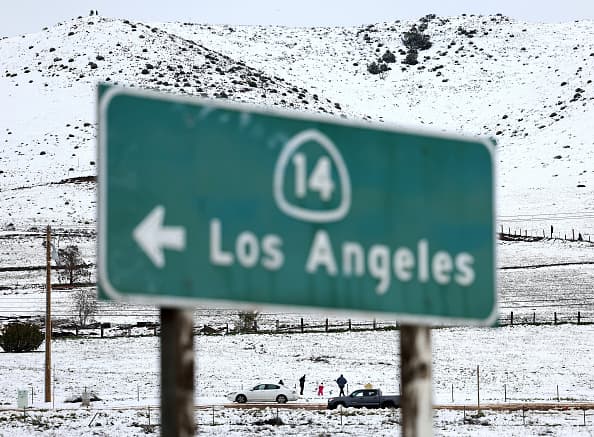 El Servicio Nacional de Meteorología calificó a la tormenta como "una de las más fuertes jamás vistas" en el suroeste de California, ya que también provocó fuertes lluvias generalizadas y fuertes vientos.