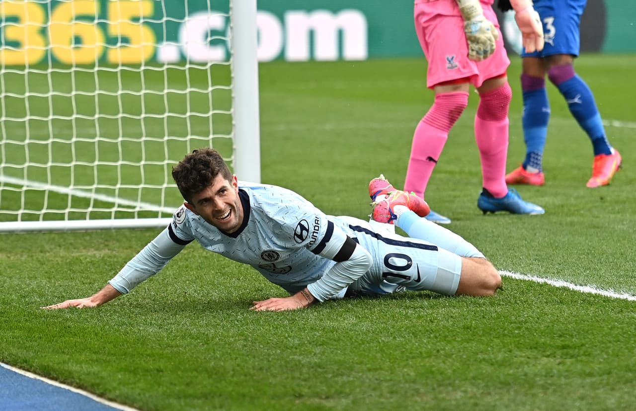 Pulisic se quitó a todo mundo dentro del área con muy poco espacio disparo al ángulo del Guardameta.
<br>