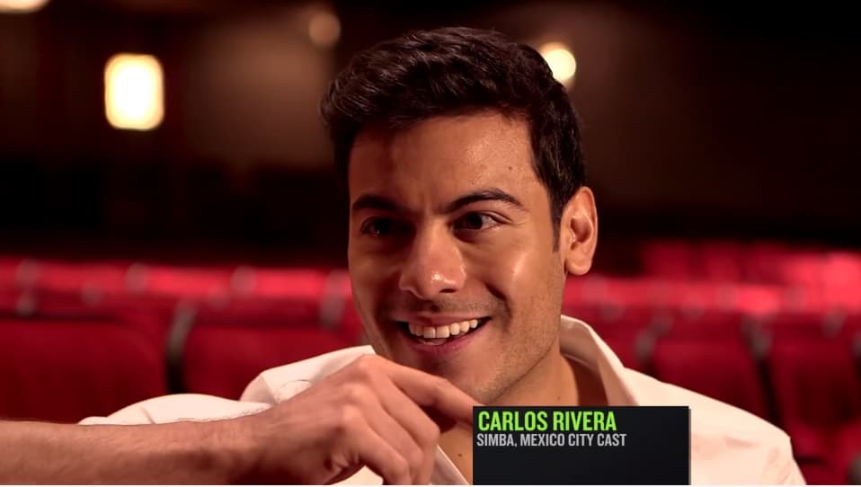 "No puedes perder la oportunidad de ver 'El Rey León' en Broadway, tenía que verla porque amo el show", dijo el protagonista mexicano.