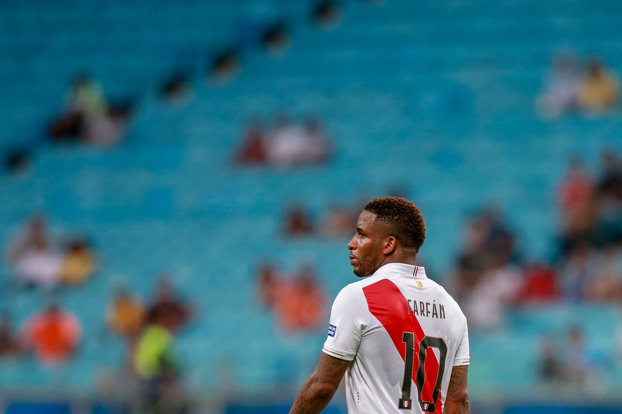 ¡Malas noticias para Perú! Jefferson Farfán es baja por lesión