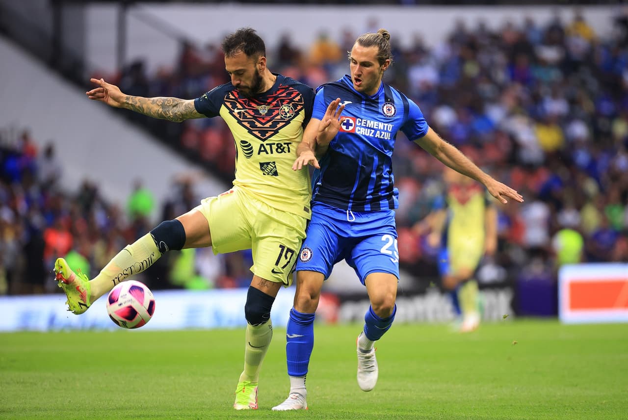 Cruz Azul y América vivieron un partido parejo en la cancha del Estadio Azteca donde las emociones no se hicieron esperar.