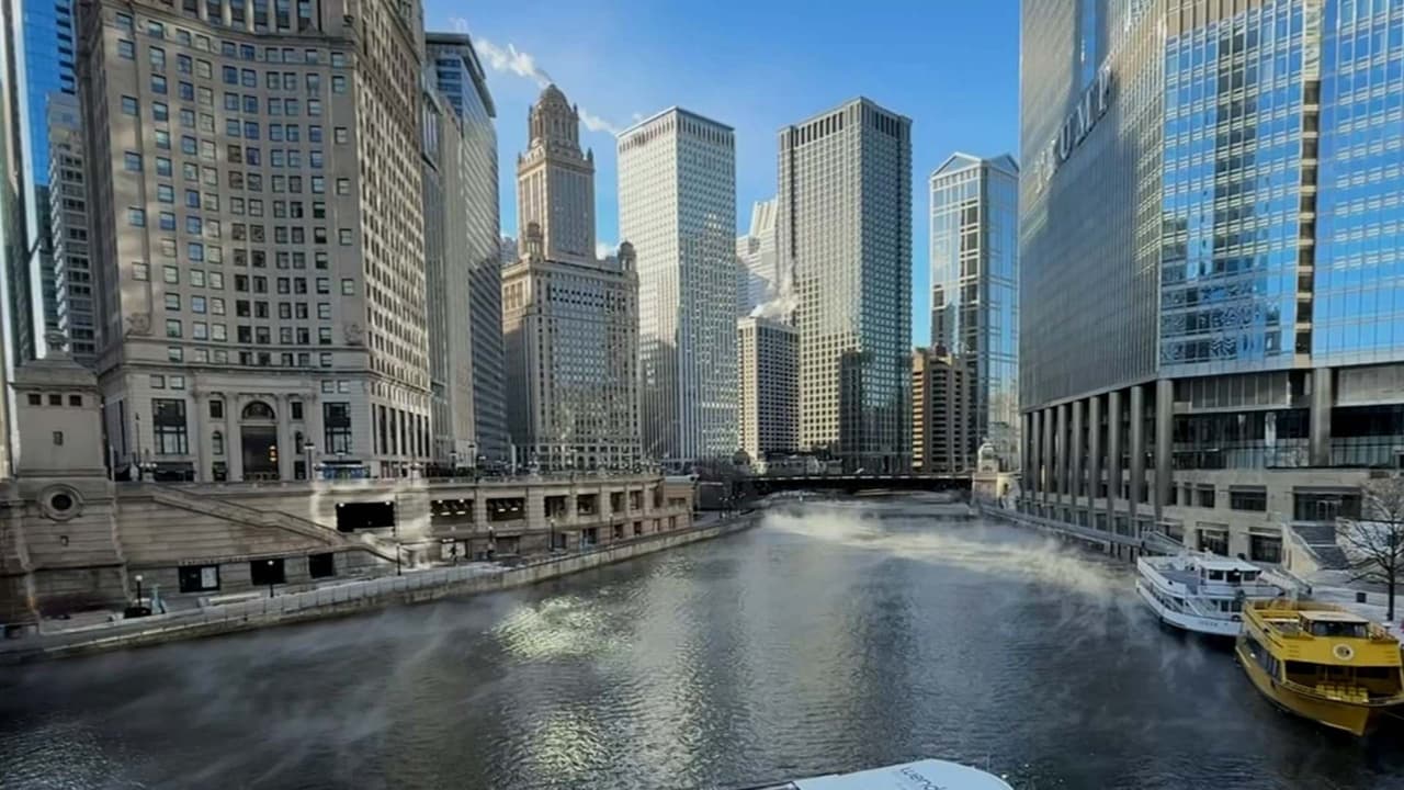 Cancelan clases y reducen rutas de trenes en Chicago por tormenta invernal