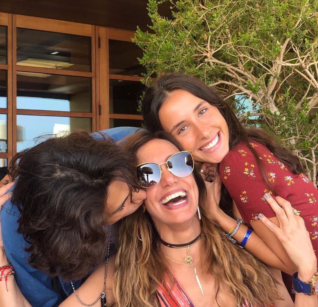 Lili se mostró feliz por estar nuevamente con su hijo Lorenzo, a quien extraña y no puede dejar de visitar cada que le es posible.