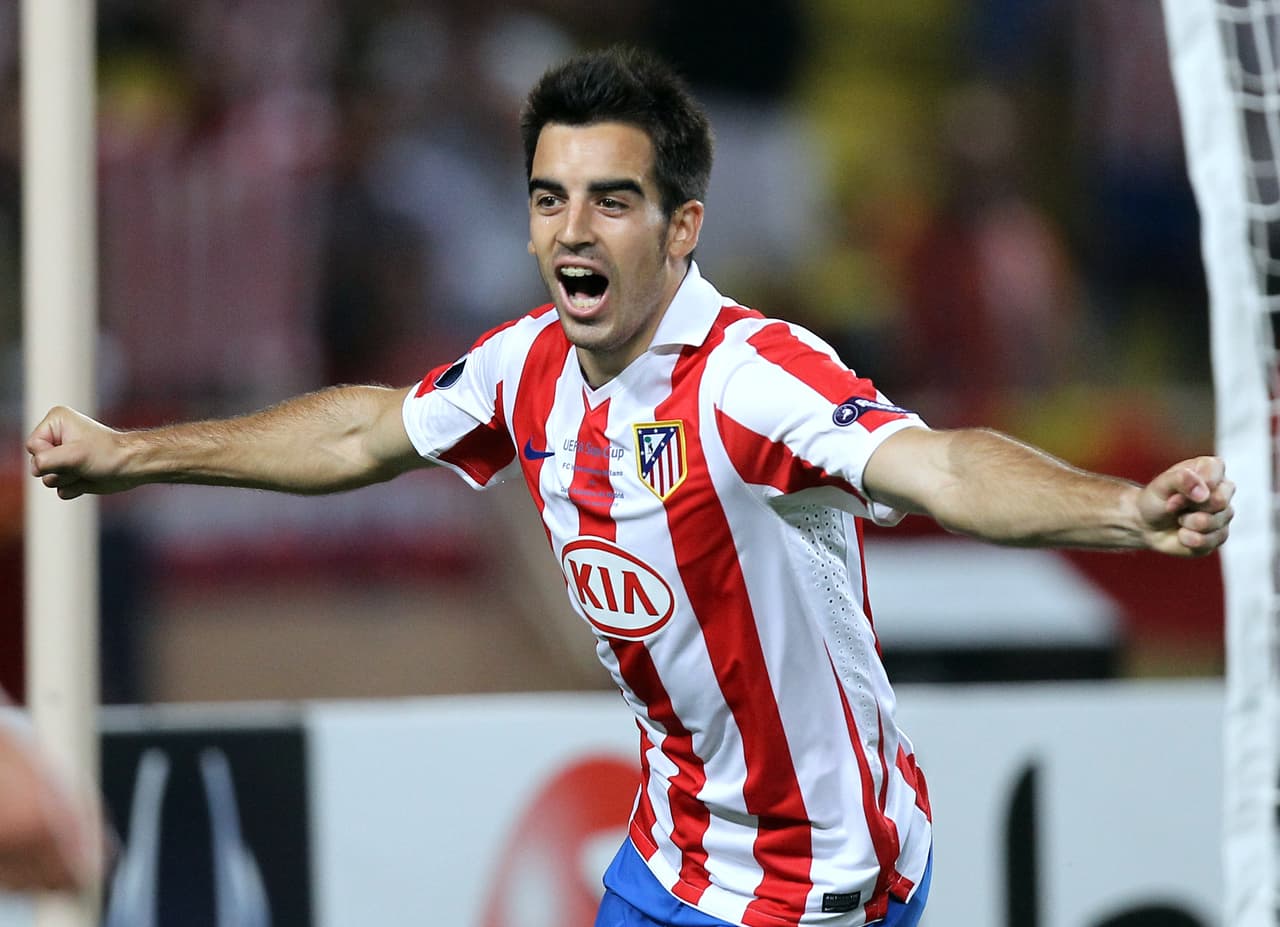 Jurado - El mediocampista debutó en el Real Madrid y luego pasó al club Colchonero del 2006 al 2008, luego del 2009 al 2010. Actualmente juega lejos de los grandes focos en el Al-Ahli de Arabia Saudita.