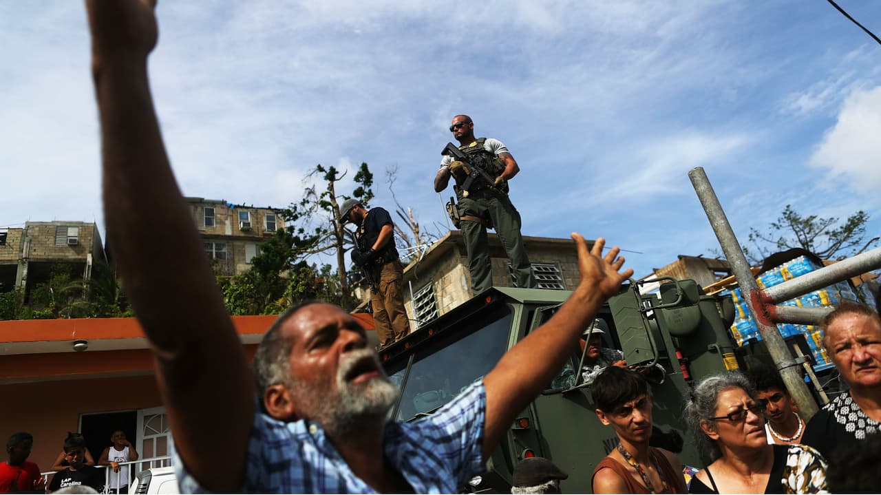 FEMA ignoró pedido de combustible para mantener supermercados abiertos en Puerto Rico durante emergencia de María