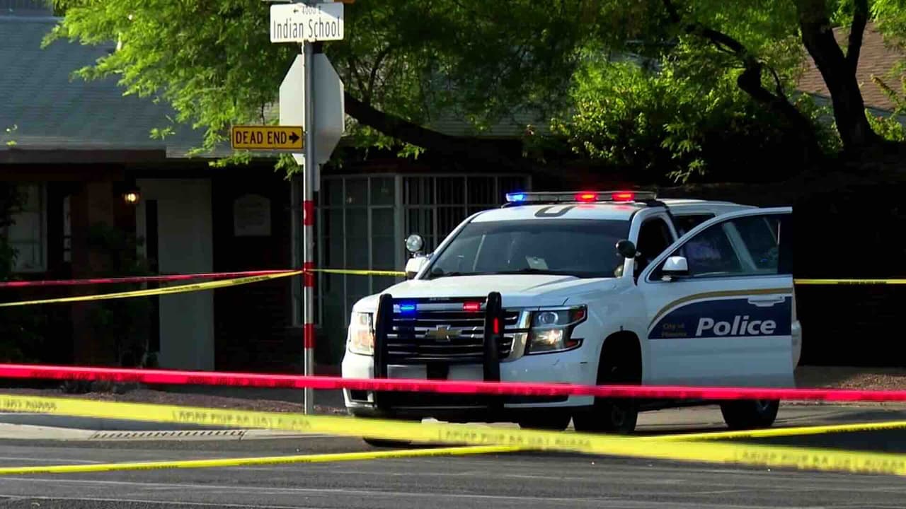 Agentes disparan a mujer armada con un cuchillo en Phoenix; lo que se sabe