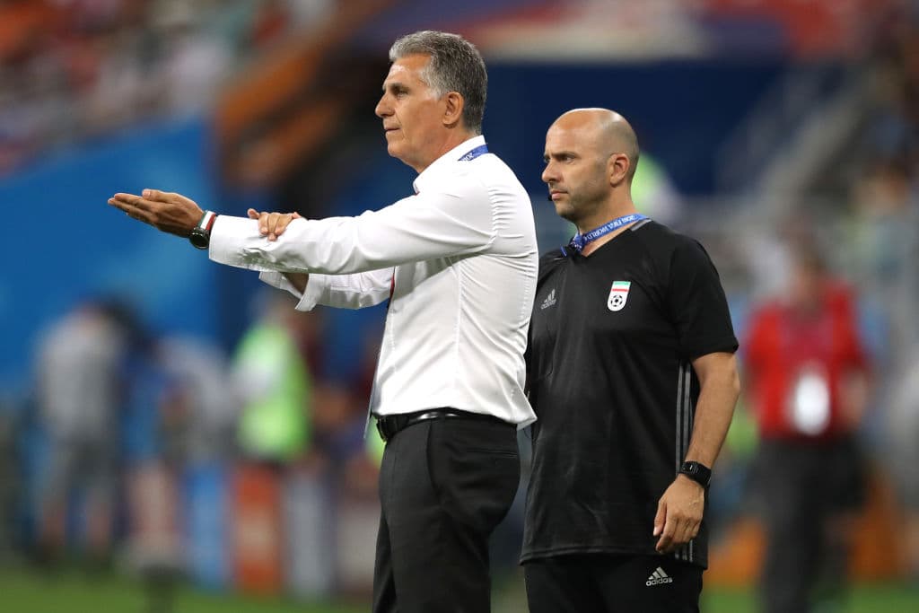 El entrenador de la selección iraní, el portugués Carlos Queiroz, también solicitaba que la jugada se revisara porque él vio una mano de los jugadores lusitanos.