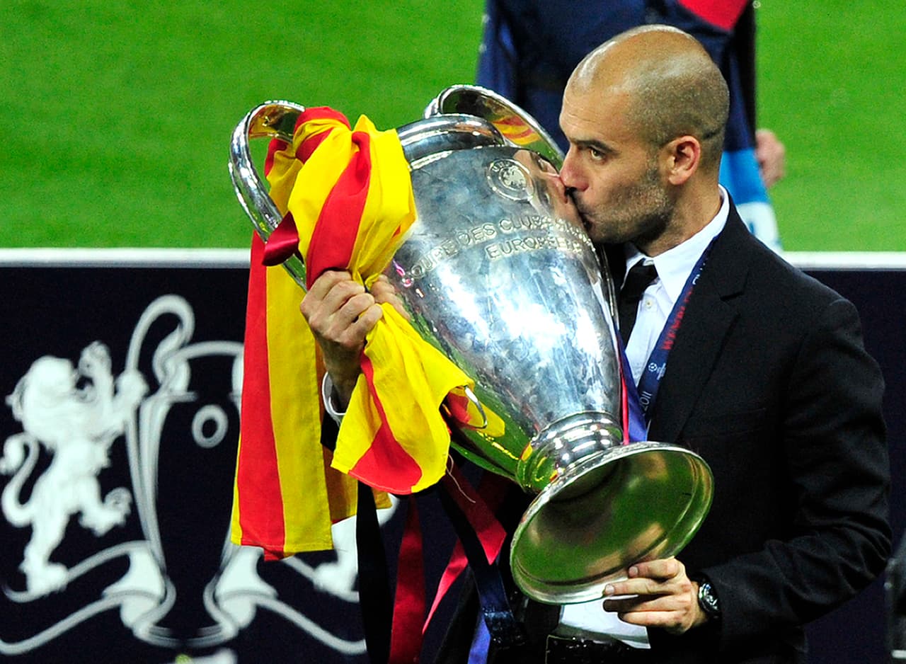 Ambos títulos, el de 2009 y el de 2011, los obtuvo Guardiola contra Manchester United, con un Barcelona dominante.