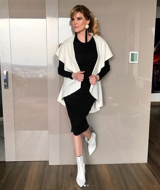 Incluso confesó que a su llegada al podcast volvió a darse cuenta que no quería una vida en los foros: "Me da un pequeño 'corrientazo' que la chica me maquillara, ver las luces, es como ya pasé esto, ya no, es muy extraño", dijo entre risas a las conductoras. 
<br>