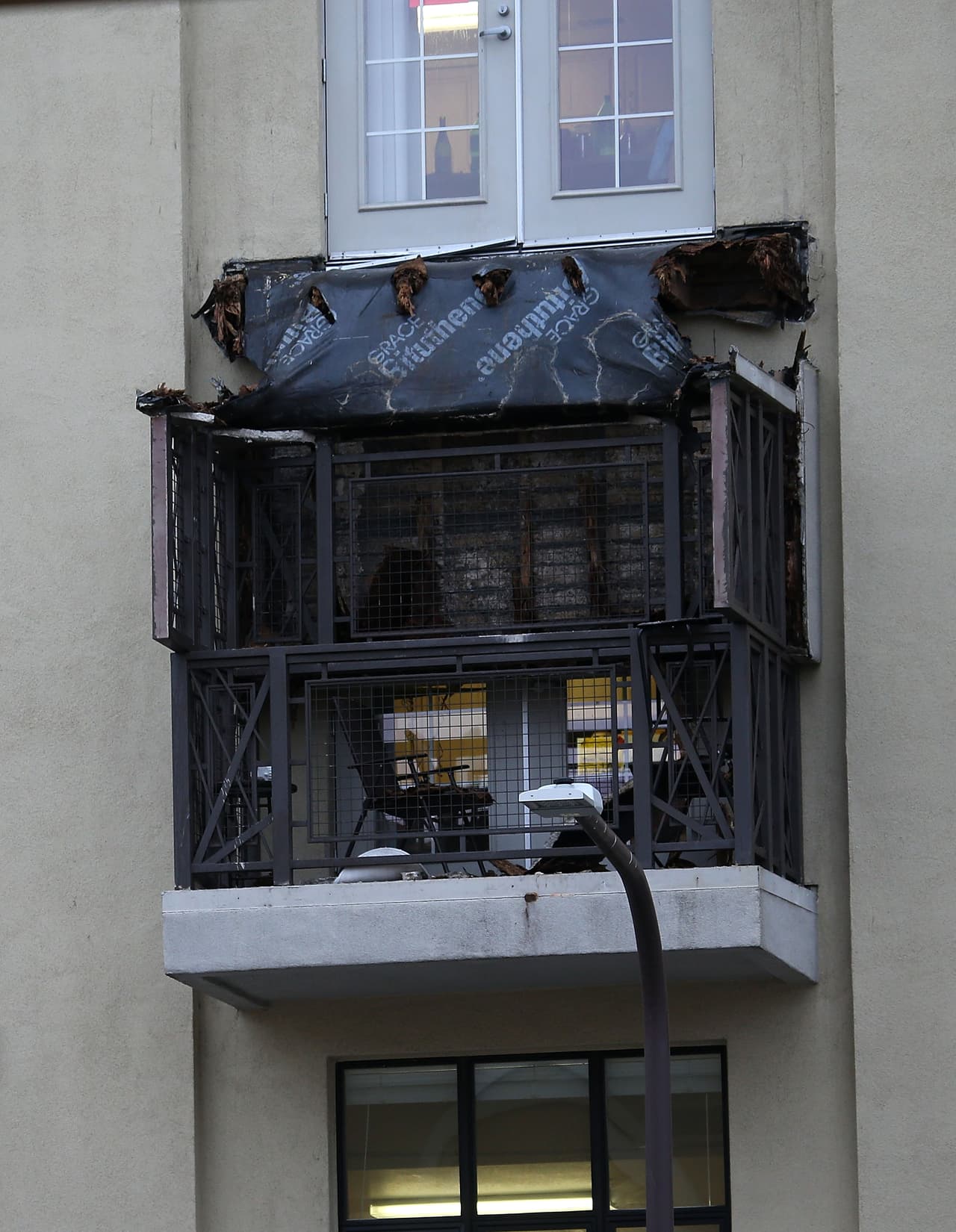Seis personas murieron y otras siete resultaron heridas luego del colapso.