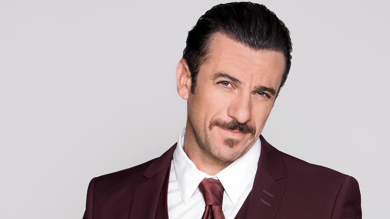 ¿Les gusta cómo se veía con ese bigote?