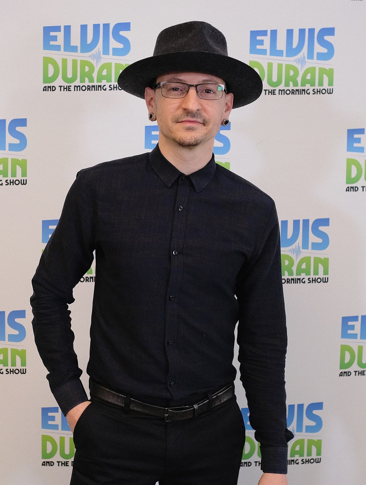 Chester Bennington: el líder y vocalista de la banda Linkin Park se suicidó a sus 41 años por ahorcamiento. El artista se quitó la vida en su casa, cerca de Los Ángeles.