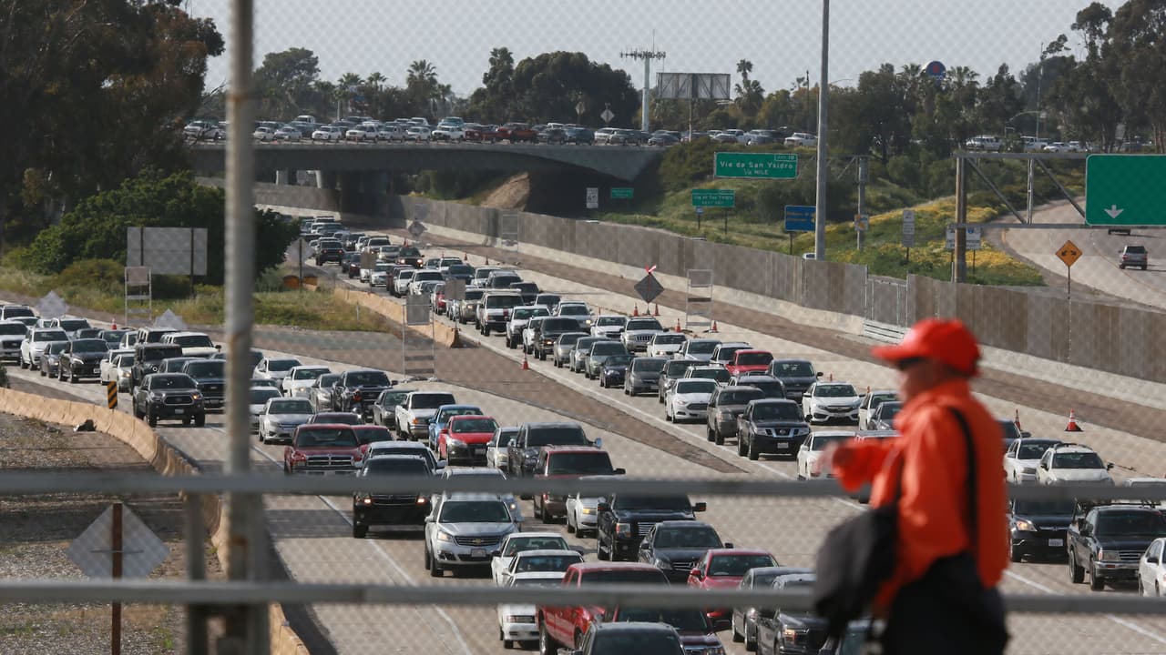 San Diego, California: 64 horas
<br>