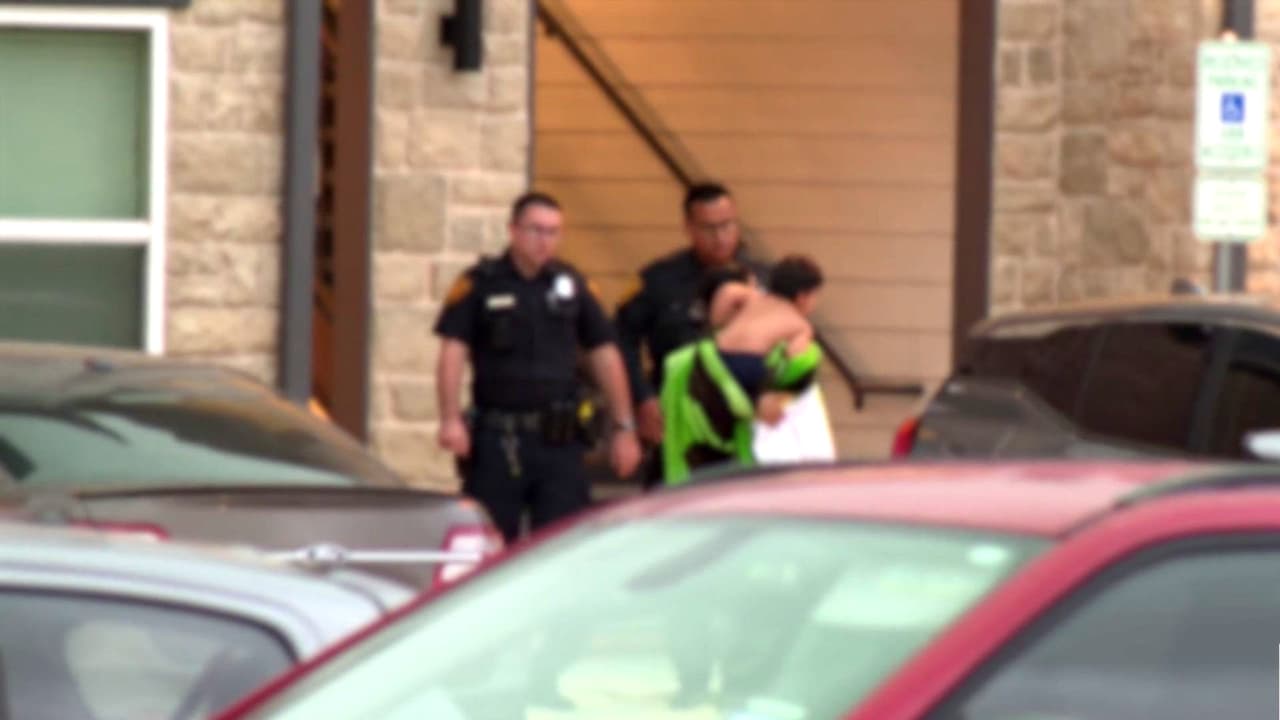 Niño de 3 años salió de su apartamento mientras sus padres dormían en San Antonio