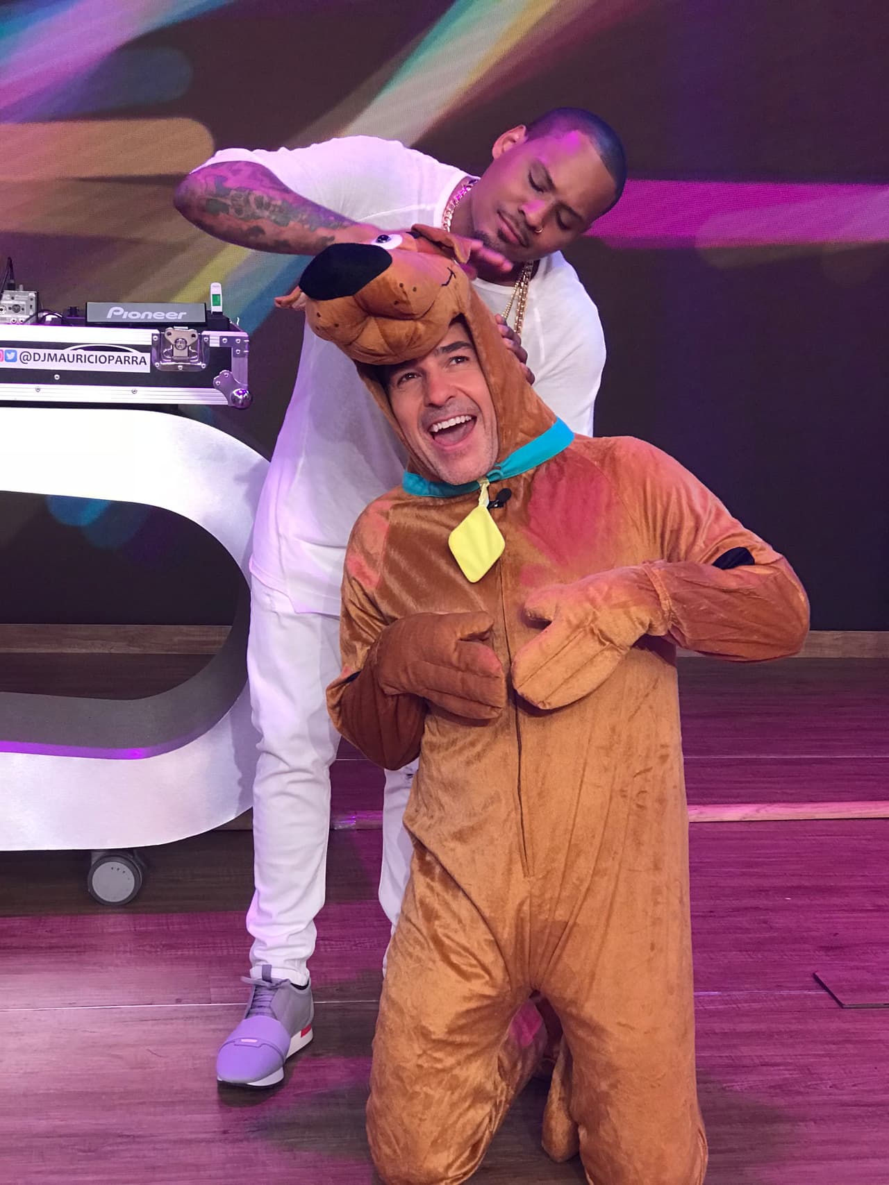 Carlos Calderón estaba muy divertido disfrazado de Scooby.