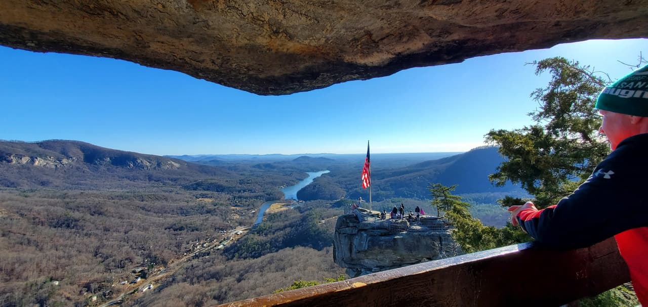 Son 500 escalones hasta la cumbre; sin embargo, los miradores a lo largo del camino valen la pena.