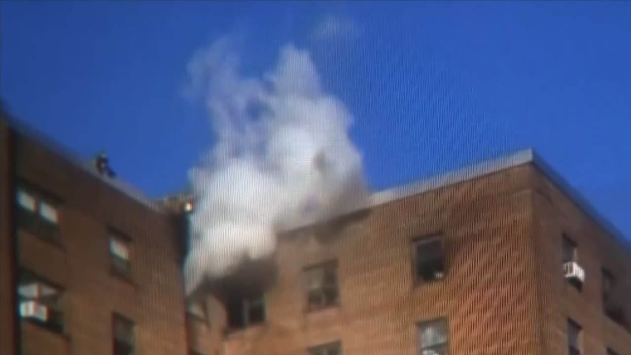 Muere un niño y seis resultan heridos por un fuego en Brooklyn