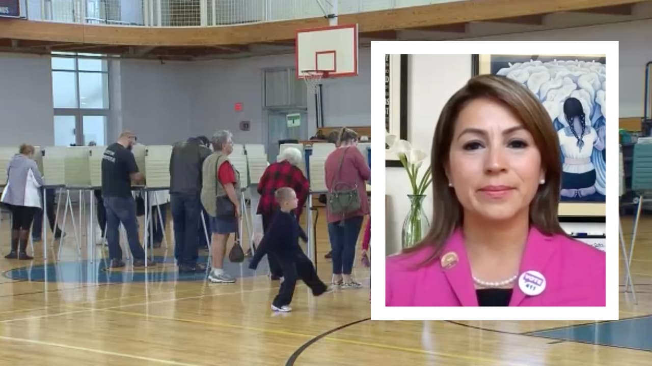 “A veces tendemos a votar solo en las elecciones presidenciales, pero tenemos que participar en estas elecciones porque es donde vamos a elegir algunos puestos como los de jueces locales quienes deciden lo que tiene que ver con las multas, como los DWI”, explica Claudia Ortega Hogue, presidenta electa de la Liga de Mujeres Votantes de Houston.