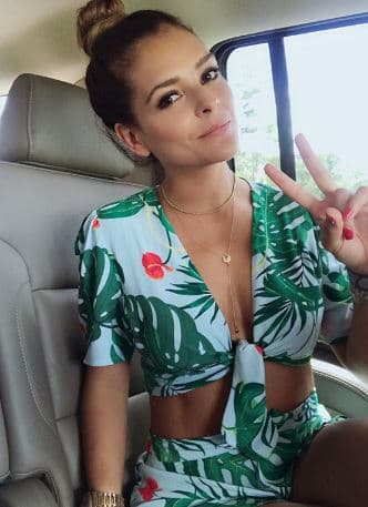 A principios de 2018, la actriz comentó en entrevista exclusiva para Univision Entretenimiento: "Ahorita no me llama la atención eso (una relación de pareja), me enrollé en relaciones que no salieron bien y ahorita no quiero nada de eso, sola estoy mejor. Estoy feliz con la novela que estoy grabando y el tiempo libre me la vivo con mi hijo, que es a quien más amo".