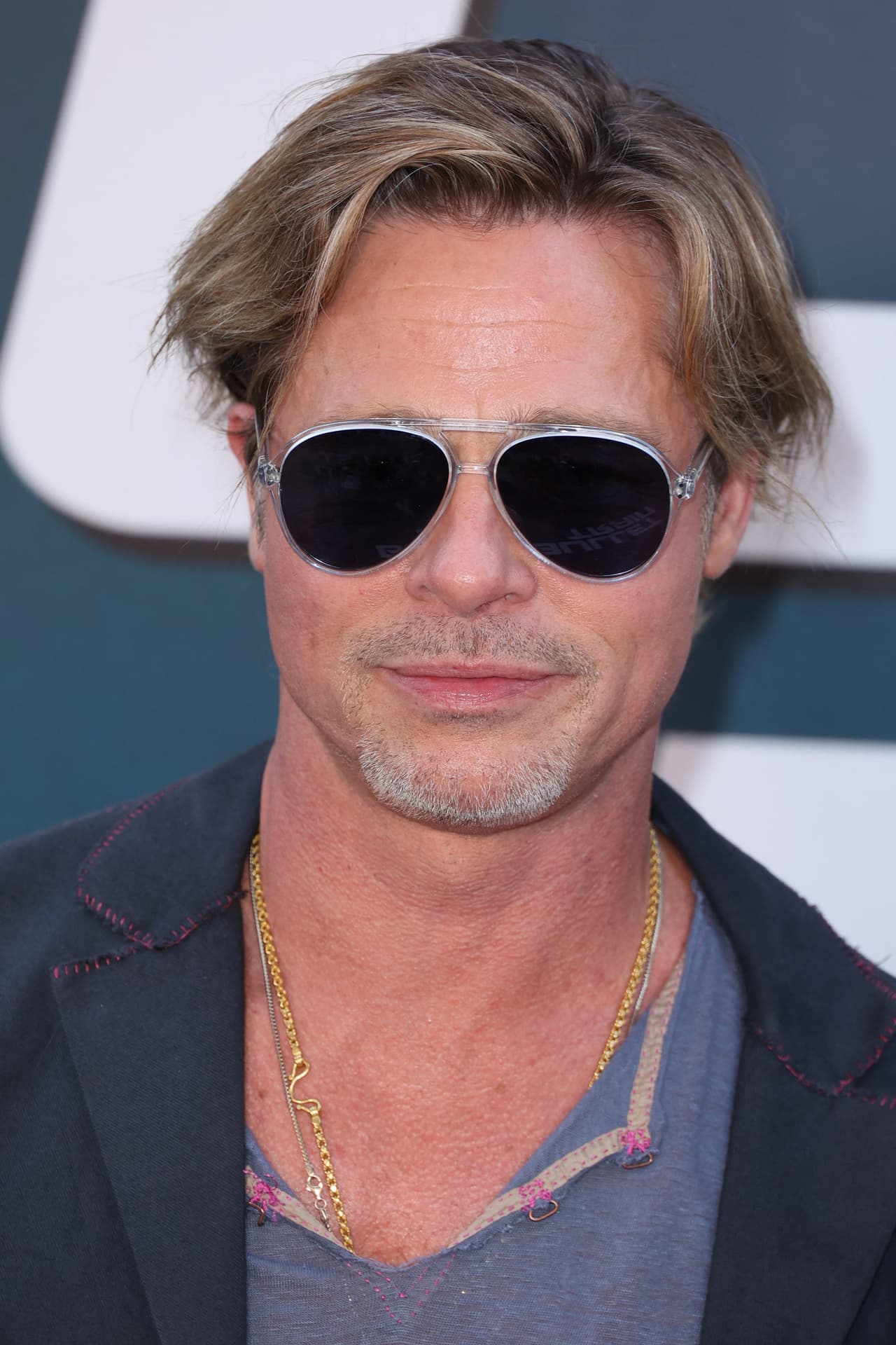 “Me encanta, porque logras impulsar nuevos talentos, formas parte de proyectos en los que no necesariamente tendrías cabida como actor. Y por lo demás, pues no sé”, comentó.
<br>