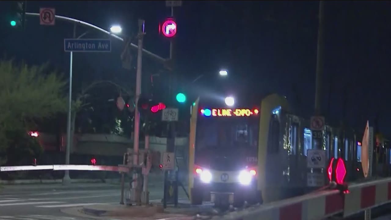 Muere una persona luego de ser atropellada por un tren en Exposition Park
