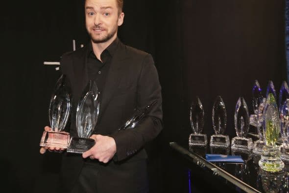 Justin Timberlake: "#LoveWins!"